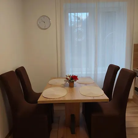 Sandra